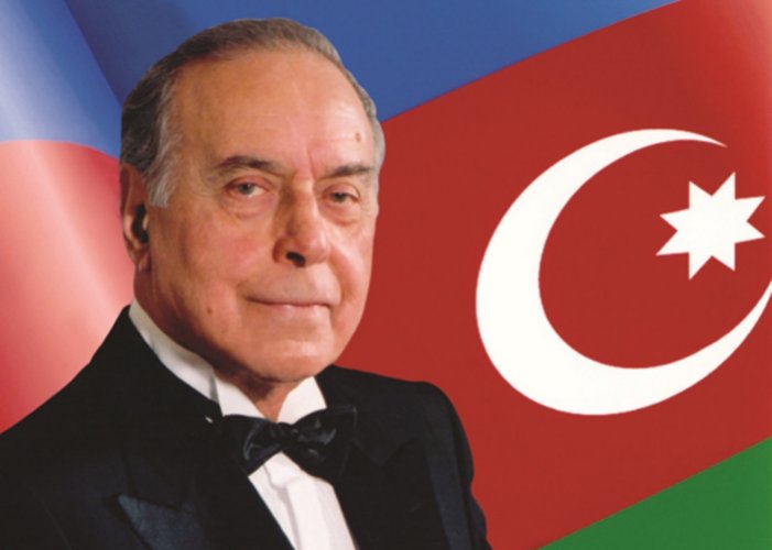 Azerbaycan-Umummilli-Lideri-Haydar-Aliyev’in-dogumunun-100-Yili-hatirasina-