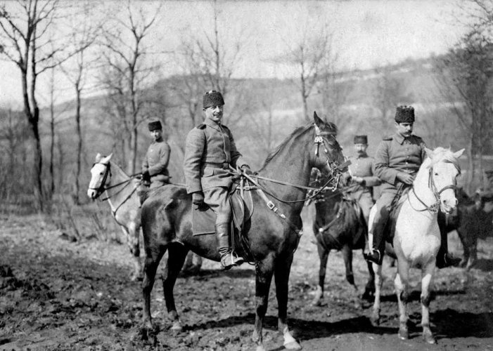 Canakkale-18-Mart-Kahramani-okulumuz-mezunu-Cevat-Pasa