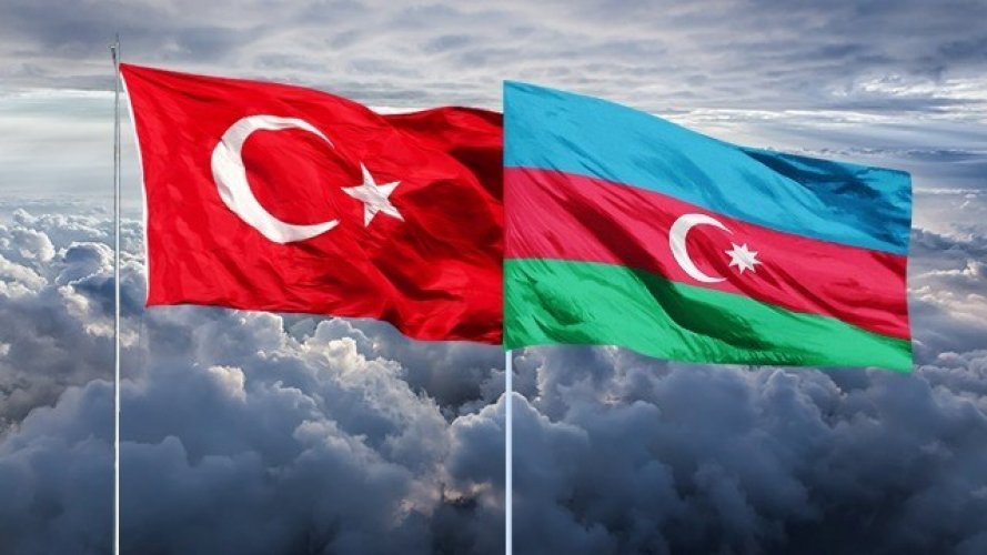 Azerbaijan-poem-of-Samed-Vurgun-by-the-student-of-Pertevniyal-High-School